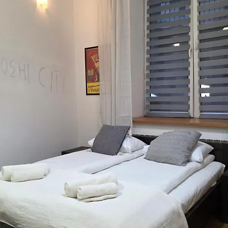 Felicjanek Street Apartment *